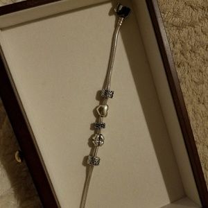 Pandora braclet